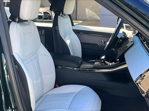 New 2026 Land Rover Range Rover Sport Dynamic SE image 6