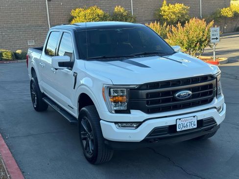 Used 2023 Ford F150 Lariat w/ Max Trailer Tow Package image 9