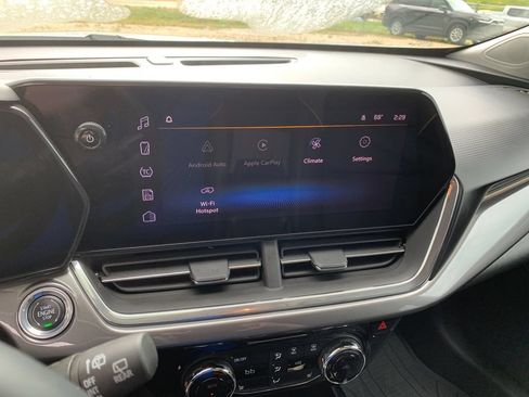 Used 2024 Chevrolet Trax ACTIV FWD image 23
