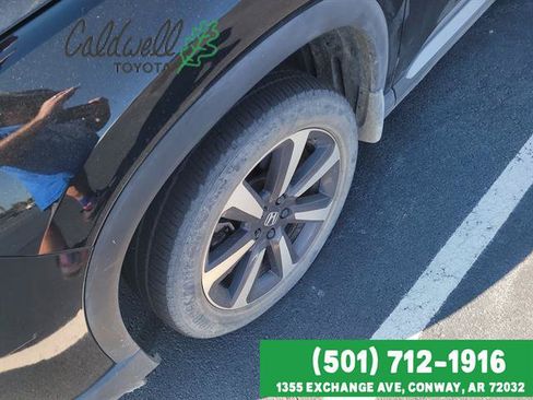 Used 2024 Honda Pilot Touring image 4