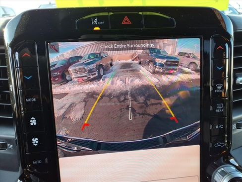 Used 2025 RAM 1500 Laramie image 10