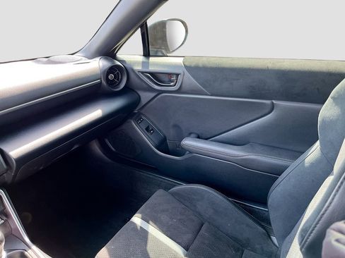 Used 2024 Toyota GR86 Premium RWD image 23