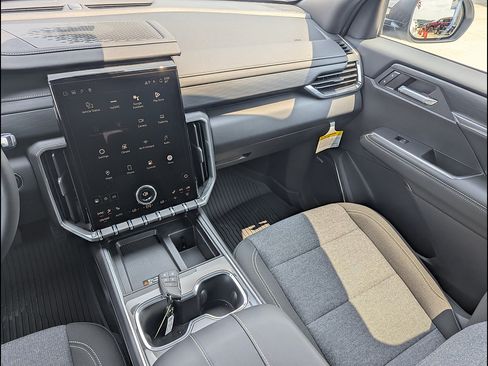 New 2026 GMC Acadia Elevation w/ Black Edition AWD/4WD image 19