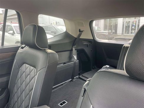 New 2025 Volkswagen Atlas SEL Premium R-Line image 13