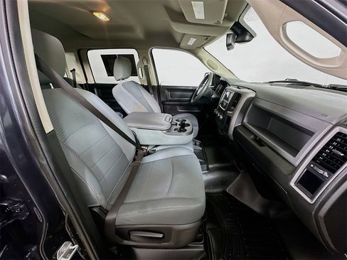 Used 2019 RAM 1500 Express image 12