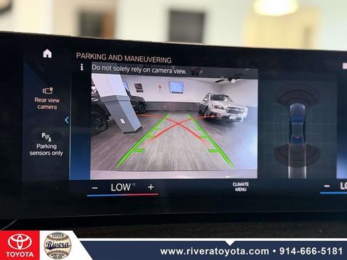 Used 2023 BMW 330i xDrive Sedan w/ Premium Package AWD/4WD image 26