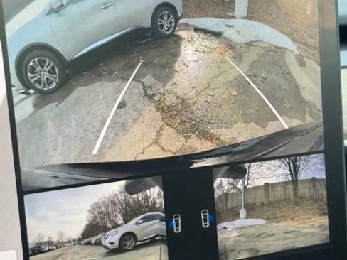 Used 2023 Tesla Model 3 Standard Range image 17