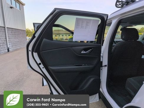 Used 2019 Chevrolet Blazer LT FWD image 25