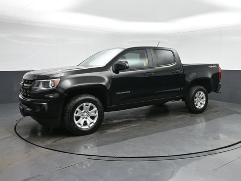 Used 2021 Chevrolet Colorado LT w/ Safety Package image 3