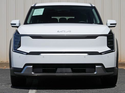Used 2026 Kia EV9 Wind AWD/4WD image 7