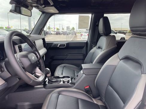New 2025 Ford Bronco Outer Banks image 12
