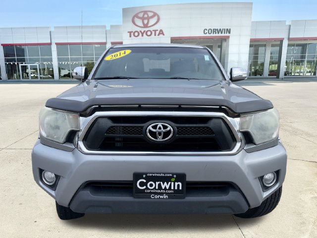Used 2014 Toyota Tacoma 4x4 Double Cab w/ Limited Package image 8