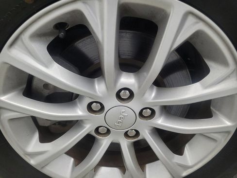 Used 2020 Jeep Cherokee Latitude image 31