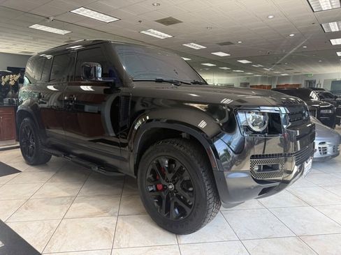 Used 2020 Land Rover Defender 110 HSE AWD/4WD image 1