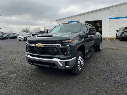 New 2026 Chevrolet Silverado 3500 LT w/ All Star Edition AWD/4WD image 3
