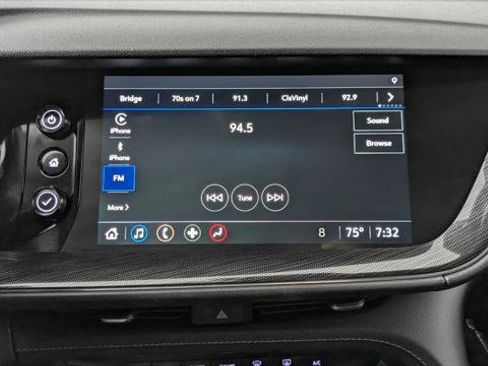 Used 2022 Buick Envision Preferred FWD image 30