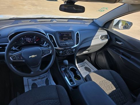Used 2023 Chevrolet Equinox LT w/ LPO, Floor Liner Package image 9