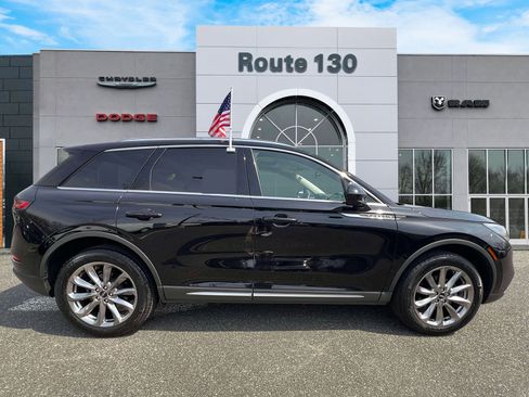 Used 2022 Lincoln Corsair AWD w/ Premium Package image 5