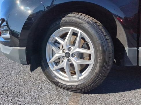 Used 2024 Ford Edge SEL image 35