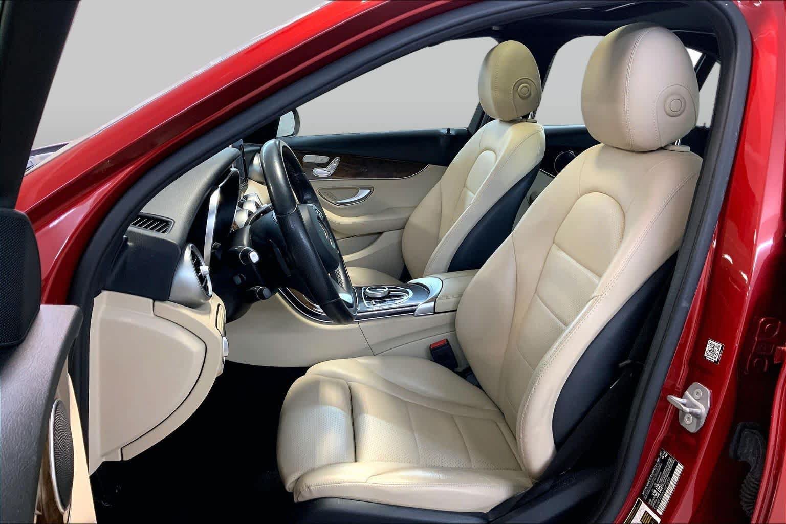 Used 2018 Mercedes-Benz C 300 4MATIC Sedan w/ Parking Assist Package image 7