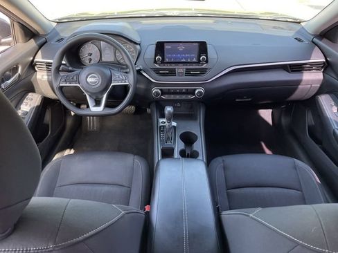 Used 2021 Nissan Altima 2.5 S FWD image 9