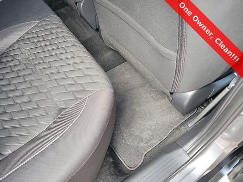 Used 2021 Nissan Kicks S image 39