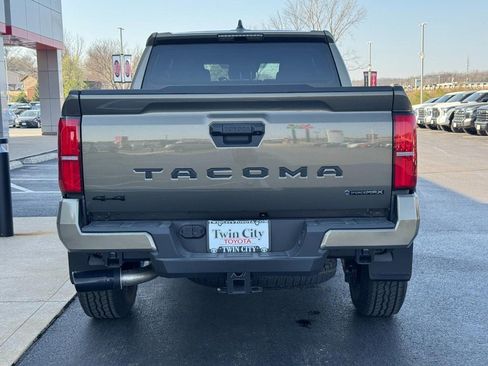 Certified 2025 Toyota Tacoma TRD Off-Road image 7