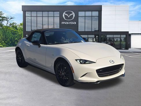 New 2026 MAZDA MX-5 Miata Club w/ Brembo/BBS Recaro Package RWD image 3