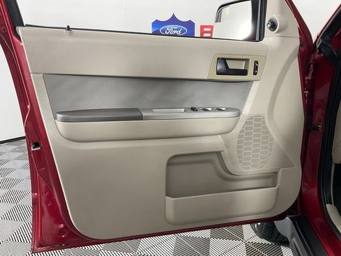 Used 2012 Ford Escape XLT AWD/4WD image 12