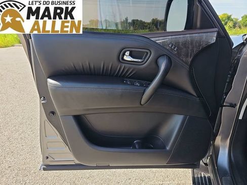 Used 2023 Nissan Armada Platinum w/ Captain's Chairs Package RWD image 21