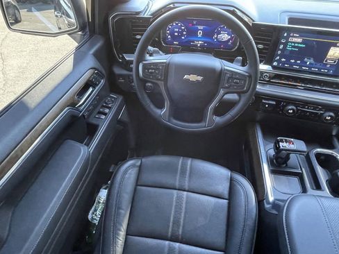 Certified 2025 Chevrolet Silverado 1500 High Country image 17