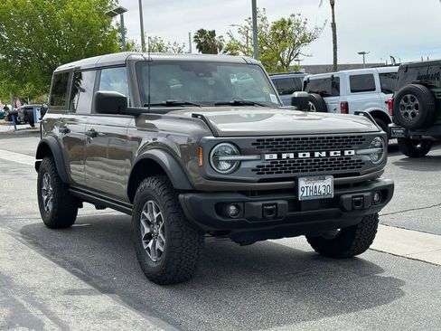 Used 2025 Ford Bronco Badlands AWD/4WD image 10