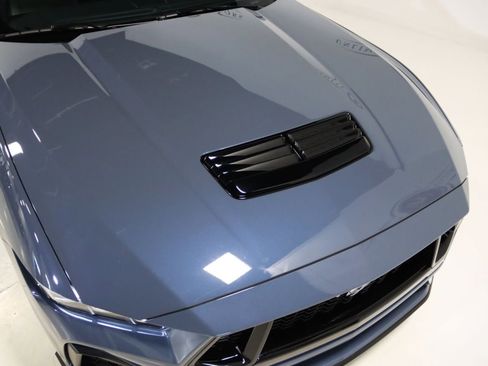 Used 2024 Ford Mustang GT Premium image 18