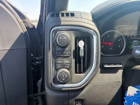Used 2022 Chevrolet Silverado 2500 LTZ w/ LTZ Convenience Package AWD/4WD image 14