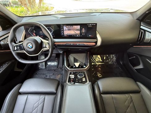 Used 2025 BMW X3 xDrive30i w/ Convenience Package image 34