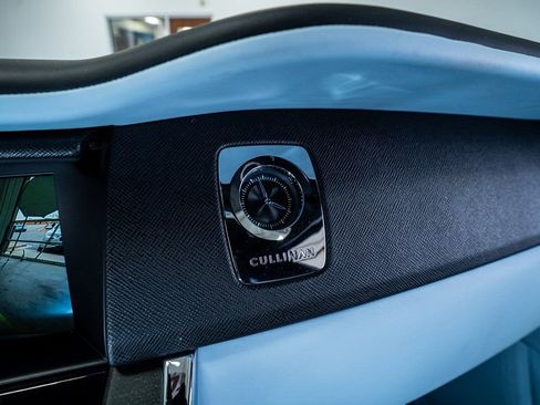 Used 2022 Rolls-Royce Cullinan image 59