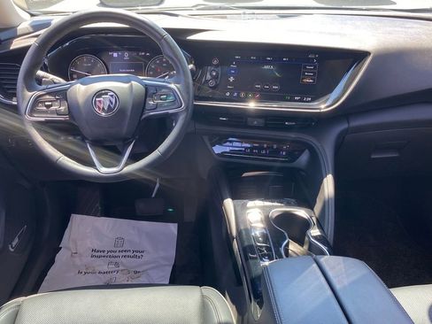 Used 2024 Toyota Corolla Cross AWD Hybrid image 9