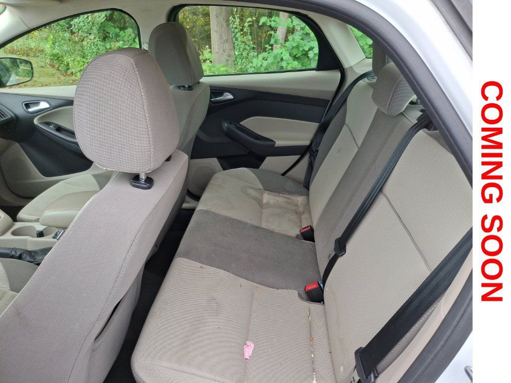 Used 2013 Ford Focus SE FWD image 10