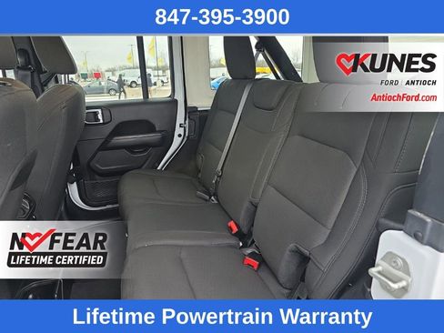 Used 2023 Jeep Wrangler Sahara image 20