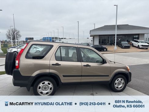 Used 2005 Honda CR-V LX image 10