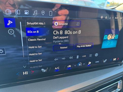 New 2026 Chevrolet Traverse LT w/ Midnight/Sport Edition image 41