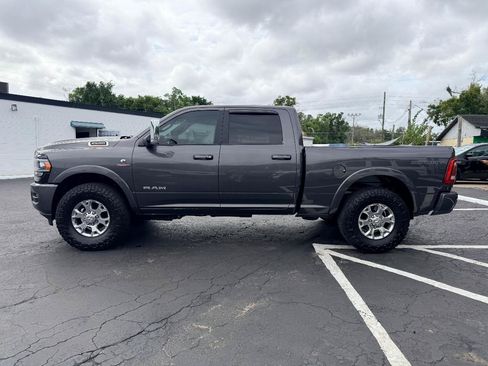 Used 2022 RAM 2500 Laramie AWD/4WD image 4