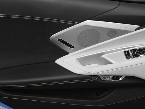 Used 2021 Chevrolet Corvette Stingray Preferred Cpe w/ Engine Appearance Package image 15