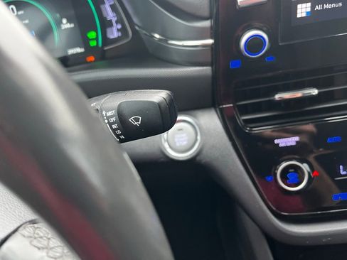 Used 2022 Hyundai Ioniq SEL image 16