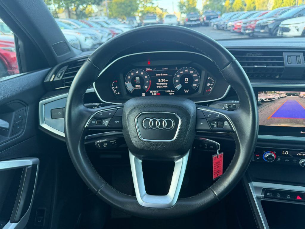Used 2025 Audi Q3 2.0T Premium AWD/4WD image 14