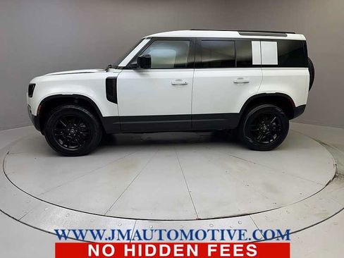Used 2025 Land Rover Defender 110 S AWD/4WD image 2