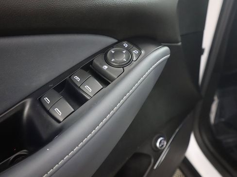 Used 2022 Buick Enclave Essence w/ Experience Buick Package image 39