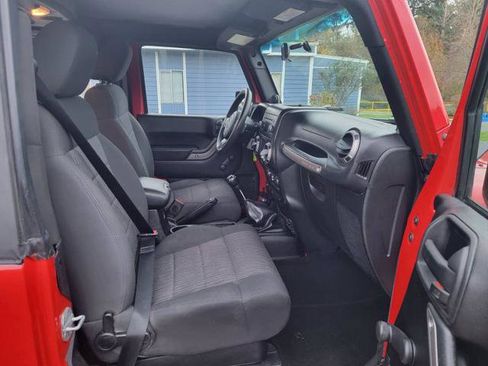 Used 2011 Jeep Wrangler Sport image 21