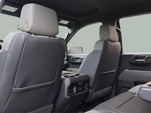 Used 2024 Chevrolet Silverado 1500 ZR2 image 20