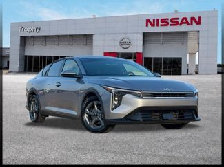 Used 2025 Kia K4 FWD video 1